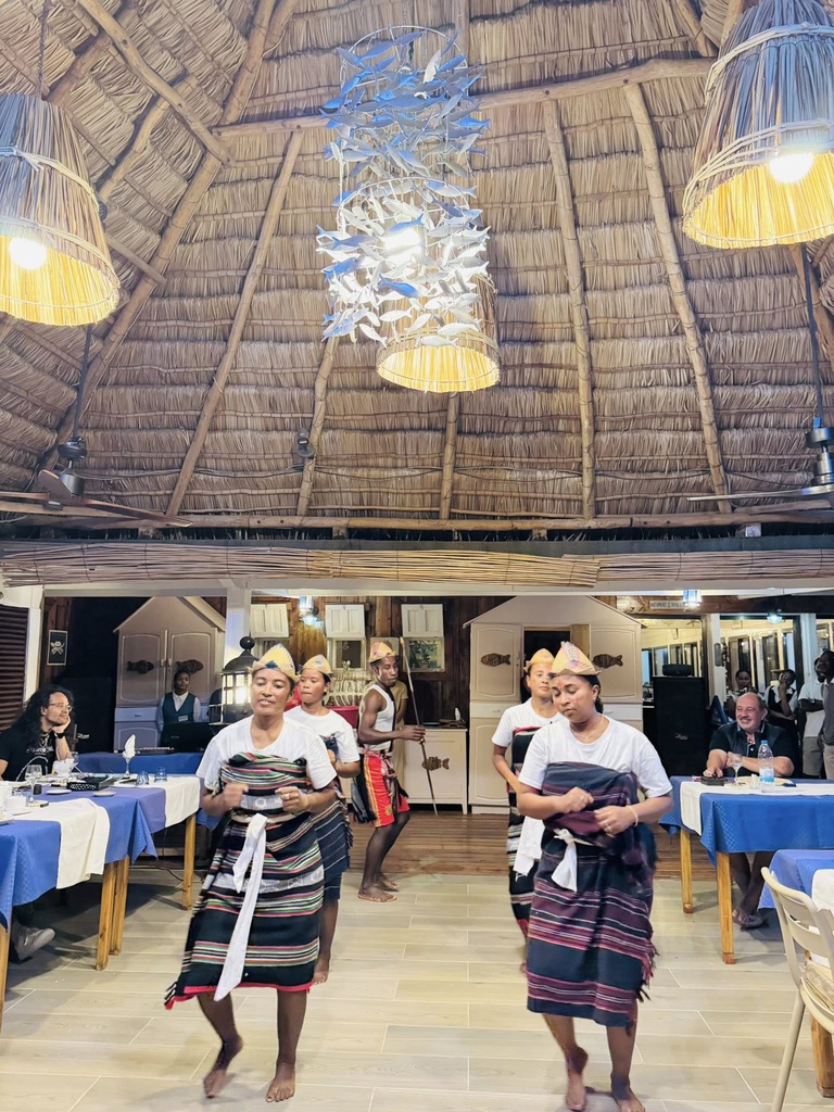 Animation folklorique, ambiance familiale